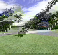 Tropical Nites - Accommodation Resorts