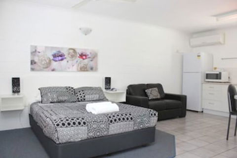 Townsville Holiday Apartments - Accommodation Resorts 6
