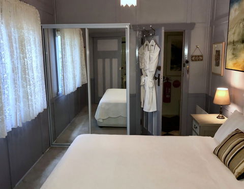The Chalet Guesthouse And Studio - Accommodation Resorts 4