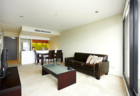Astra Apartments - Docklands - Accommodation Resorts 4