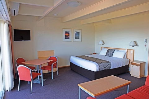Amooran Oceanside - Accommodation Resorts 3