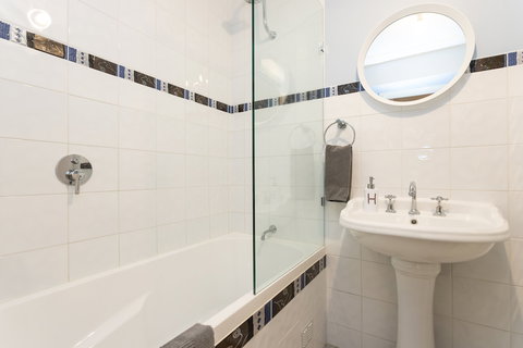 Fremantle Bed And Breakfast - Accommodation Resorts 5