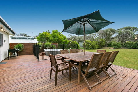 To The Beach - Accommodation Resorts 6
