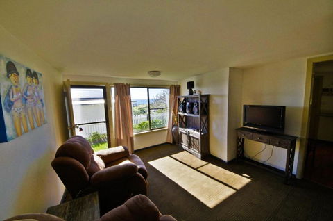 AAA Views 2 View Street - Accommodation Resorts 2