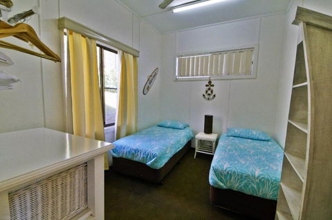 AAA Views 2 View Street - Accommodation Resorts 7