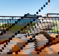 Breakers 1/10 - Accommodation Resorts