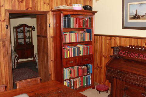 Ayers Burra - Accommodation Resorts 2
