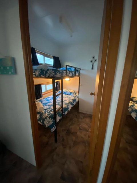 Rocks Retreat Cabin Dolphin - Accommodation Resorts 4