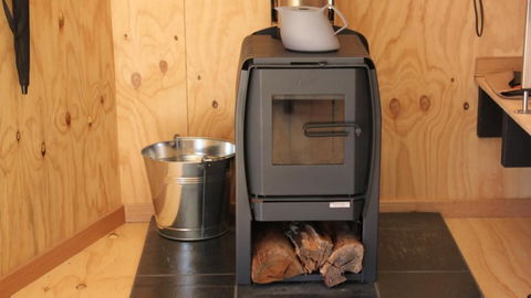 BAY Of FIRES ECO HUT Off Grid Experience At Binalong Bay - Accommodation Resorts 5