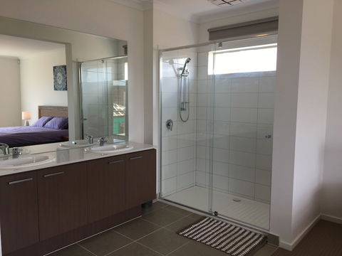 Apple House Point Cook - Accommodation Resorts 1