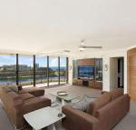 Seascape Apartments Unit 1201A Luxury apartment with views of the Gold Coast  Hinterland - Accommodation Resorts