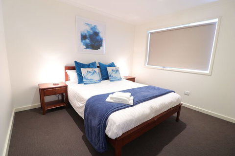 Elkhorn 11 - Accommodation Resorts 7