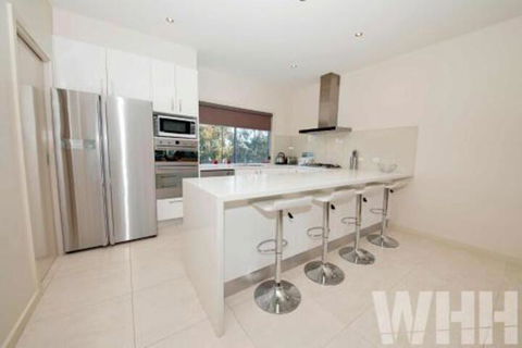 Adelphi Views On Luton Woodlands - Accommodation Resorts 3