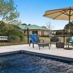 Sinden Park Garden Swimming Pool Rural Vistas - Accommodation Resorts 0