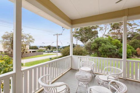 BEACHSIDE GETAWAY DROMANA - Accommodation Resorts 1