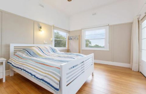 BEACHSIDE GETAWAY DROMANA - Accommodation Resorts 3