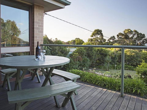 ROANJOKA DROMANA.... - Accommodation Resorts 5