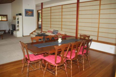 LIZ LAKE - Accommodation Resorts 7