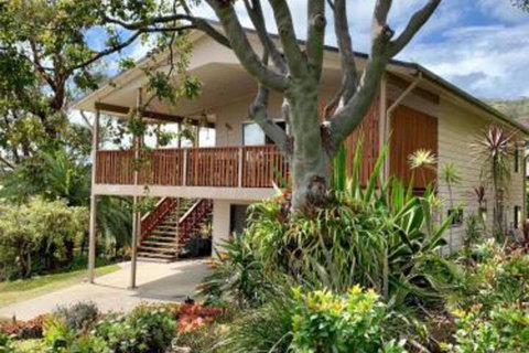 Relax & Unwind - Accommodation Resorts 2