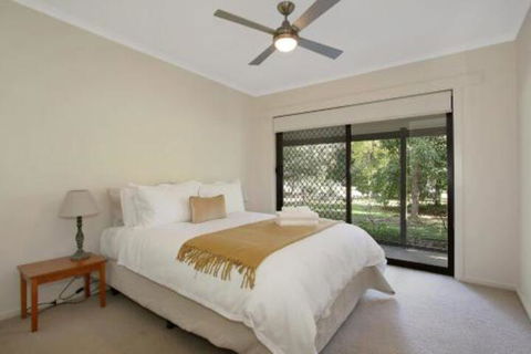 Alpine Streamside - Accommodation Resorts 5