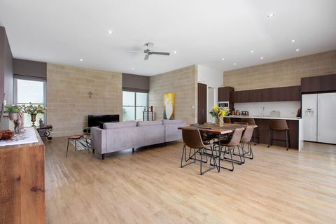 BEACHSIDE HAVEN - Accommodation Resorts 3