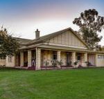 The Jazz B  B - Accommodation Resorts