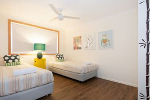 La Plage - Accommodation Resorts 2
