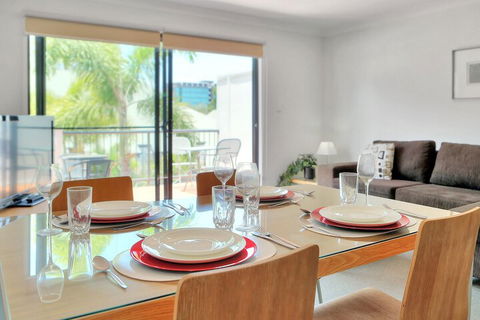 Airtrip Apartment On Russell St - Accommodation Resorts 1