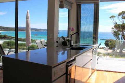 BEACHHOUSE BINALONG Luxury Waterfront Holiday House At Bay Of Fires - Accommodation Resorts 4