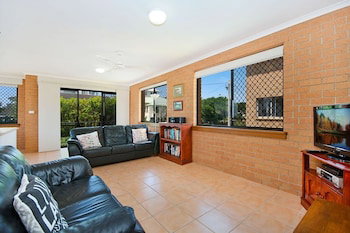 Elsewhere 3 - Accommodation Resorts 6