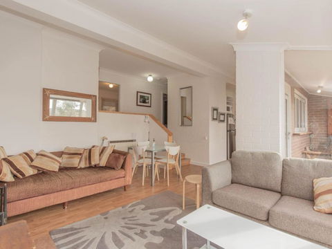 Dauphine 1 / 23 Townsend Street - Accommodation Resorts 6