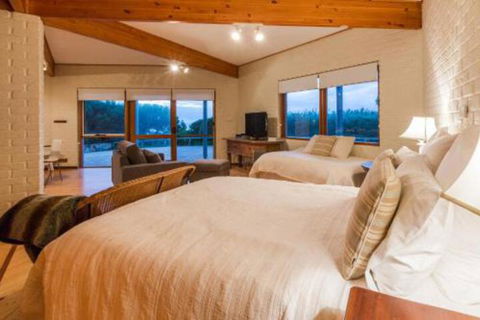 Yallingups Best Located Beach House - Accommodation Resorts 7