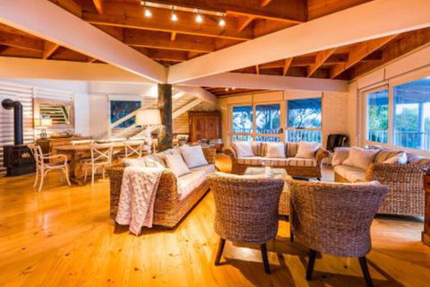 Yallingups Best Located Beach House - Accommodation Resorts 4