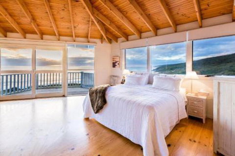 Yallingups Best Located Beach House - Accommodation Resorts 5