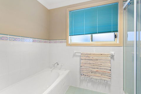 Ajax Avenue 6 - Accommodation Resorts 5