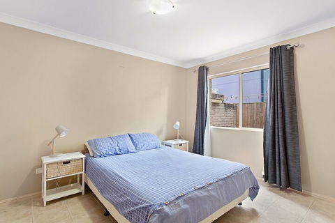 Ajax Avenue 6 - Accommodation Resorts 4