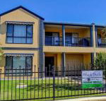 Black Duck - Accommodation Resorts