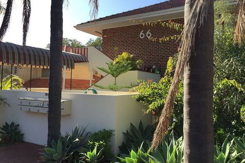 B6 Cafes & Restaurants Close To UWA - Accommodation Resorts 4