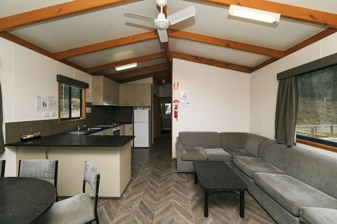 Reflections Holidays Parks Burrinjuck - Accommodation Resorts 3