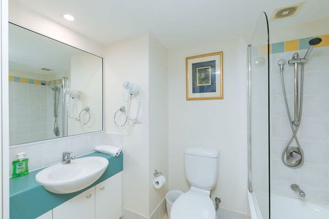 Airtrip Apartment On Edmonstone St - Accommodation Resorts 5