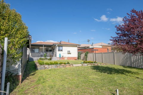 Autumn St. Trendy East Orange Near CBD - Accommodation Resorts 6