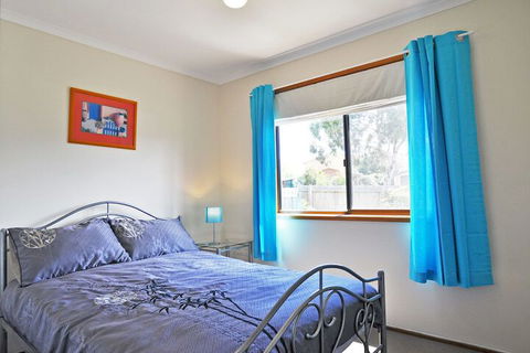 Alwyns By THE SEA PET Friendly - Accommodation Resorts 5