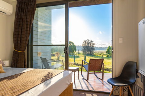 Brisbane North B&B And Winery - Accommodation Resorts 4