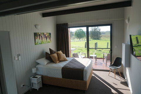 Brisbane North B&B And Winery - Accommodation Resorts 2