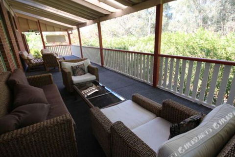 Abernethy House - Accommodation Resorts 3
