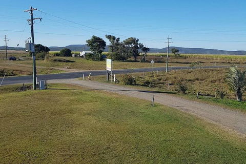 A Country View Motel - Ilbilbie - Accommodation Resorts 1