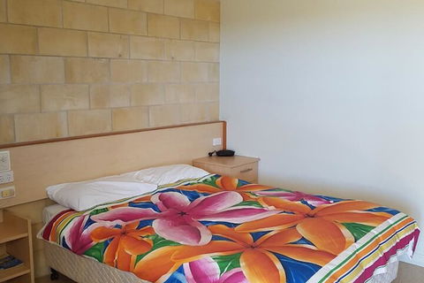 A Country View Motel - Ilbilbie - Accommodation Resorts 2