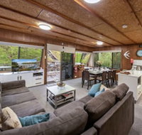 Boats And Bedzzz Houseboat Stays  Renmark River Villas - Accommodation Resorts