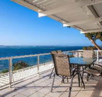3 Bedroom House Classic View 2 / 49 Victoria Parade FREE WIFI - Accommodation Resorts