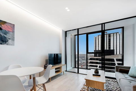 IFSuites (IFSTAYS) Light House Apartment - Accommodation Resorts 3